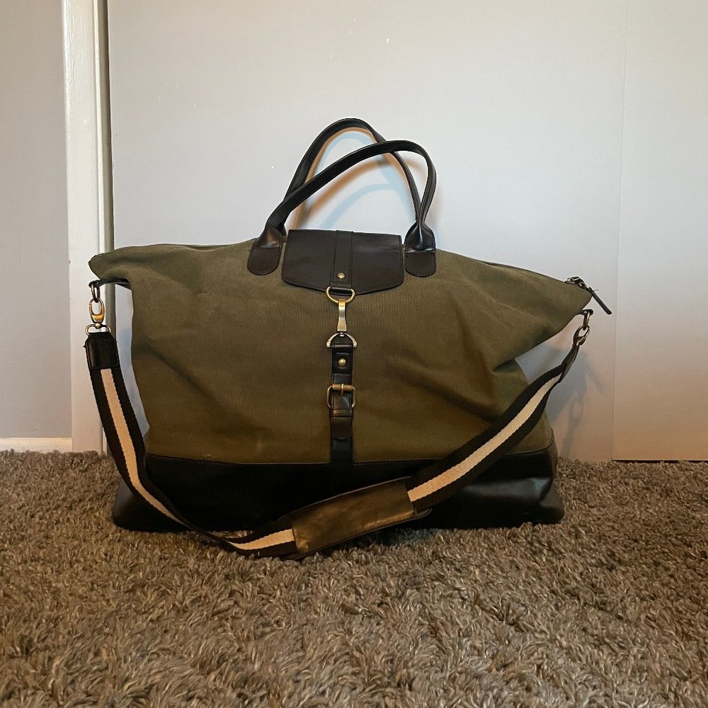 Canvas green and black duffle